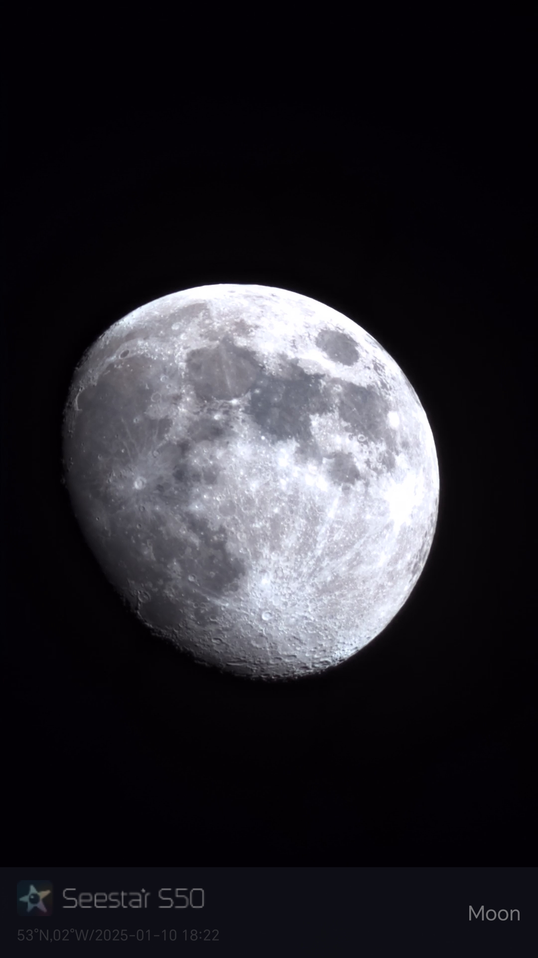 An image of the moon